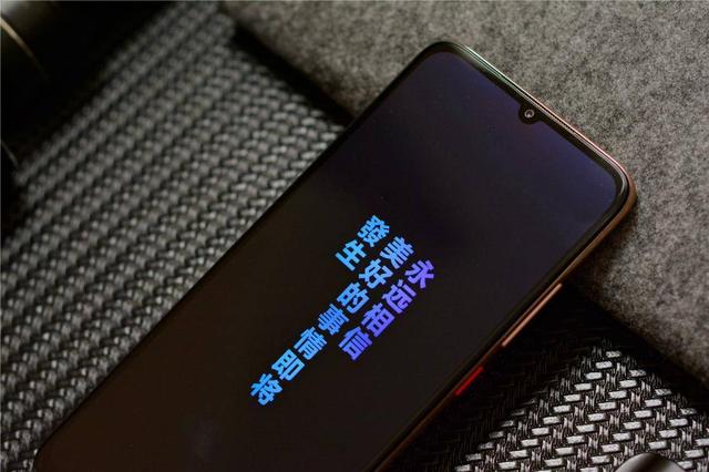 小米最强中端机今日开售，价格与性能同时兼顾，友商怎么看？