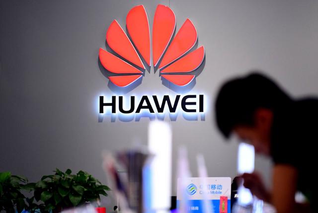 库克始料未及！中国企业老板力挺华为，苹果却成了“替罪羊”