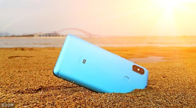 小米手机为什么能够从销量第一跌到现在的第四甚至第五名呢？