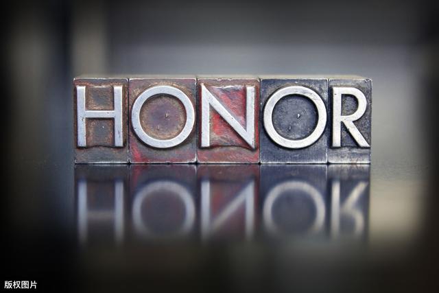 仔细分析小米10青春版和它的竞争对手数据，这部手机优势在哪？