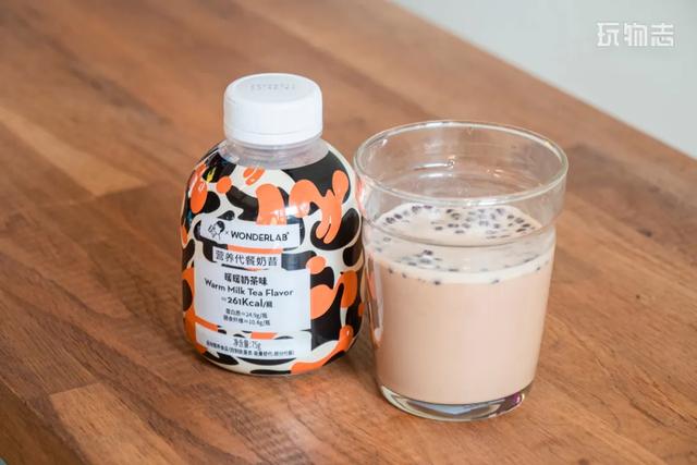 喜茶断货联名来了！免排队、喝不胖、可代餐的「奶茶」谁不爱？