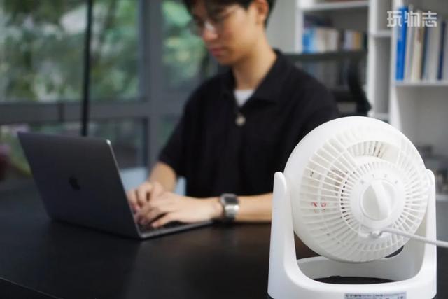 性价比超格力！百元级的日本老牌！睡觉、办公有它超凉