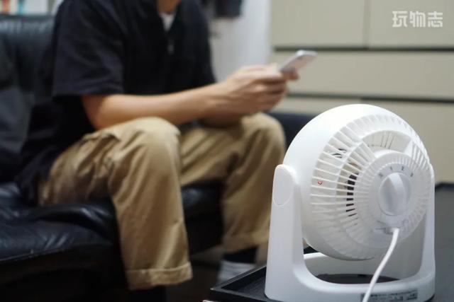 性价比超格力！百元级的日本老牌！睡觉、办公有它超凉