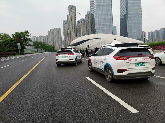 长沙：智能驾驶从“城区试验”向“市民试乘”迈进