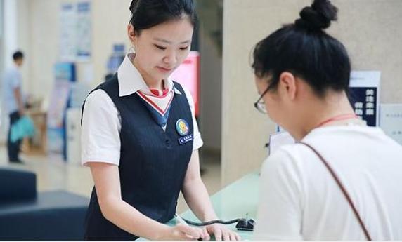 为何银行喜欢“劝”客户开网银，有何猫腻？银行员工：有三个目的