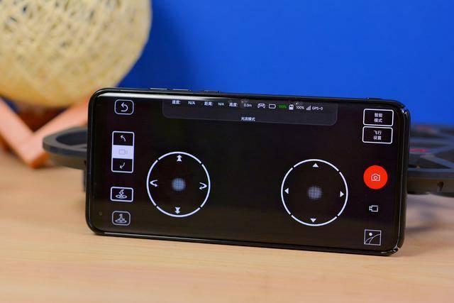 iDol智能飞行器，支持航拍，上帝模式的效果如何？