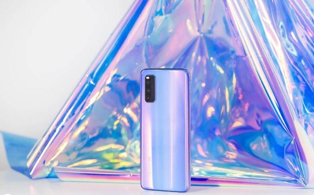 全新“幻彩流星”惊喜上线，iQOO Z1还有哪些不容忽视的特性？