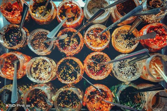 记录夜色下有故事的人，vivoX50Pro还原城市间的烟火气