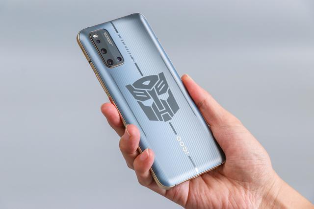 iQOO中端新机Z1x曝光：确认120Hz刷新率，将性价比进行到底？