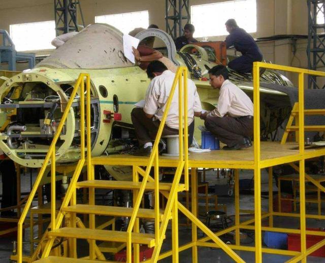 中国手机在印度开售，几分钟被抢购一空，印媒：抵制中国货太难了