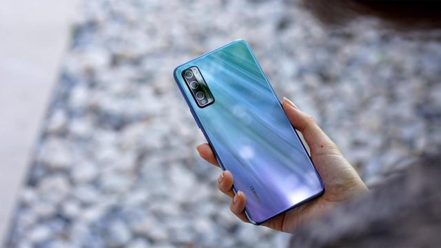 星河银与玻璃机身的绝美碰撞!华为畅享20Pro开售：俘获年轻人的心