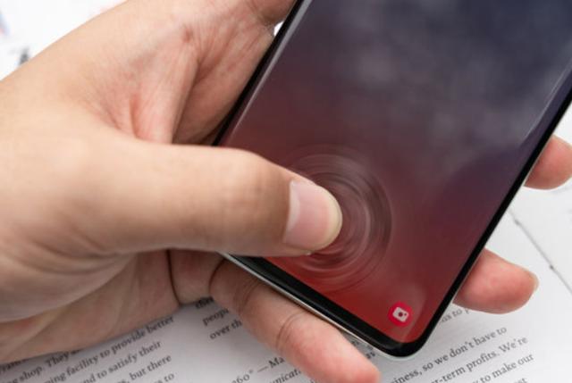 从5999跌至3499，从高端市场跌至中端市场，网友：终于等到了