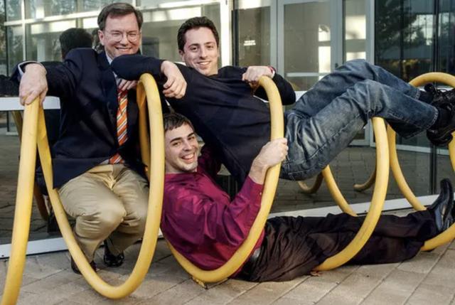 谷歌董事长施密特退休后，当起了美国军方的硅谷买办