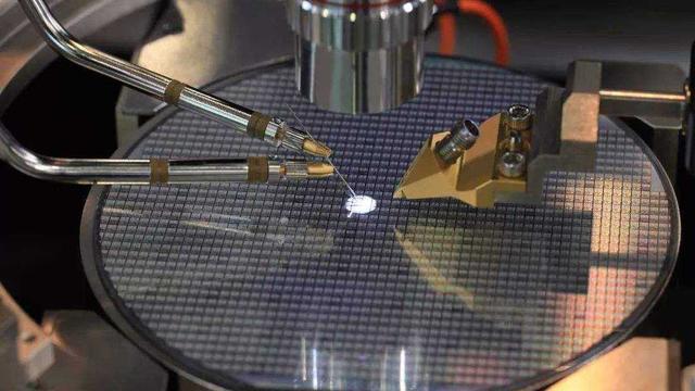 开始“反扑”？中国芯片突然宣布，日媒：这是在欺负人