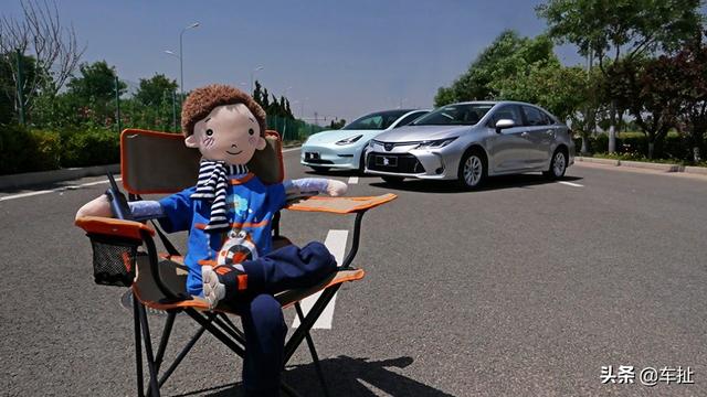 卡罗拉自动驾驶挑战特斯拉Model3 竟然能赢