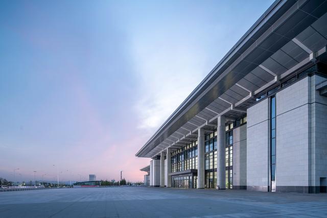 鲁南高铁日照至曲阜段，7大站房最新实景美图来了