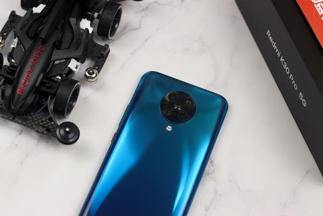 中端手机性价比排名重新洗牌：小米第一、荣耀第四，最强王者诞生