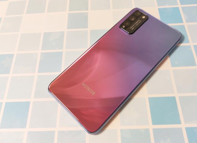 颜值实力样样都有！荣耀30青春版首发评测：5G时代的最强千元机