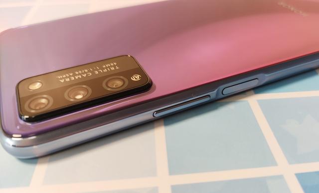 颜值实力样样都有！荣耀30青春版首发评测：5G时代的最强千元机