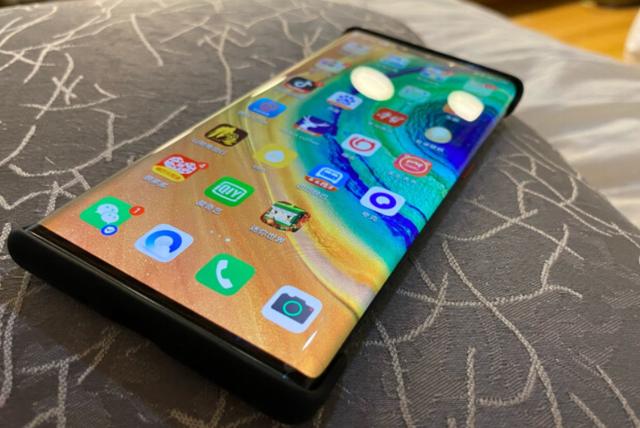 数亿花粉始料未及！华为Mate40新特性突然被确认，网友：太良心了