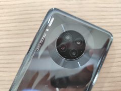 从4299降到3369，从高端市场跌到中端市场，网友：终于等到了