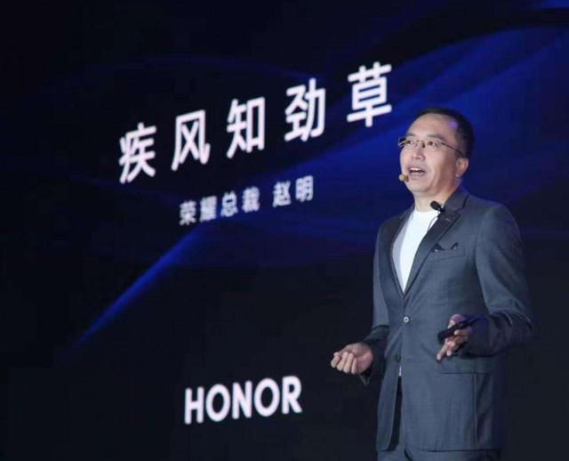 从4199跌至3489，从高端市场跌到中端市场，网友：终于等到了