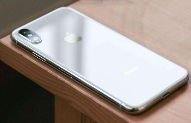 大降4300元，库克彻底妥协了，网友：不考虑iPhone 11了