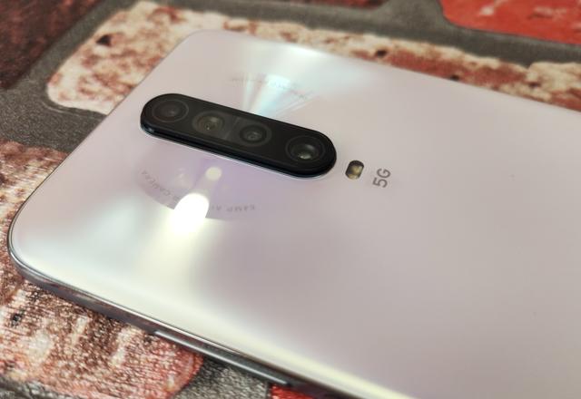 雷军爆发了，5G全网通+4500mAh仅1799元，买到就是赚