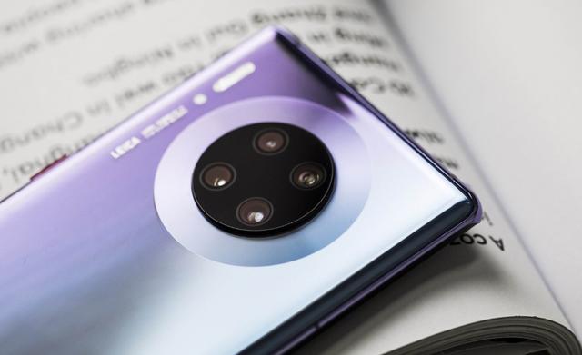 华为正式宣布Mate30系列全线升级EMUI10.1正式版，有你的手机吗？