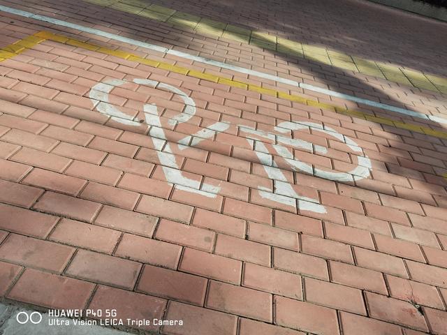 华为P40与iPhone 11难抉择? 看过这篇你就知道五一该买哪个