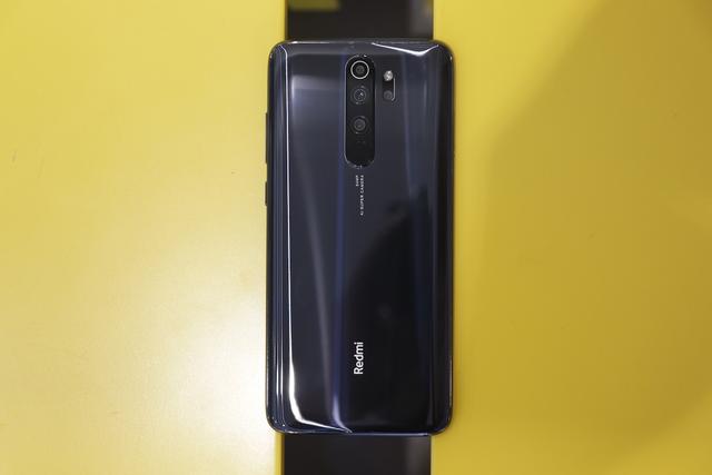 红米小金刚清仓,64GB跌至1199,还有4500mAh+18W!