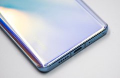 余承东爆发了，从5488跌至3988，50倍变焦+40W+8GB！