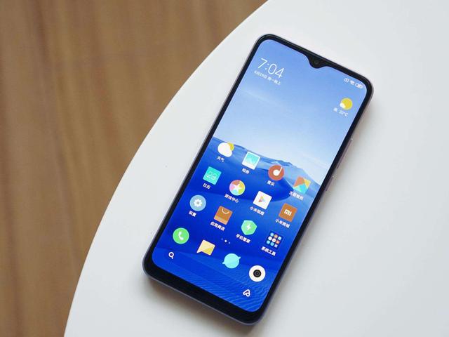 四款5000mAH大电池手机，都在千元以内，性价比却天差地别