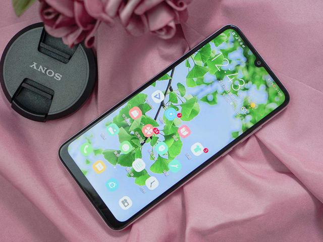 四款5000mAH大电池手机，都在千元以内，性价比却天差地别