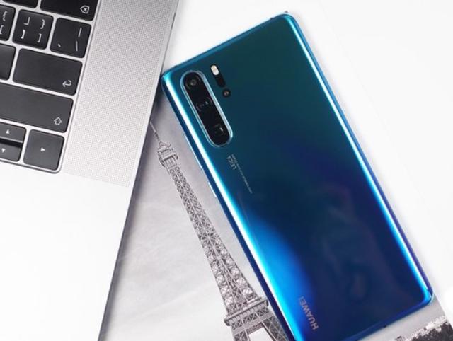 华为彻底发飙，50倍变焦+128GB华为，大降1500元！