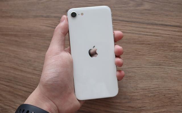 2020年数码圈想不到的事，新iPhone Se上市，魅族再次“被耍”