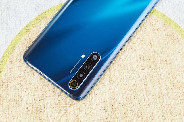 2020年旗舰手机背部设计,华为矩阵成行业主流,魅族17最独特