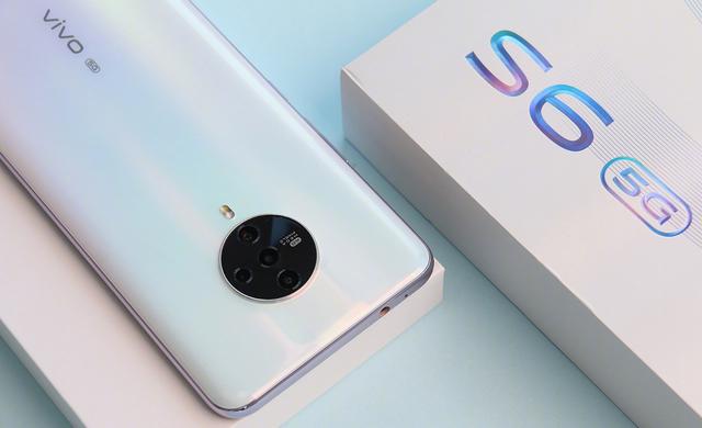 中端5G手机怎么选？性能党都喜欢荣耀30s，Redmi K30配置很均衡