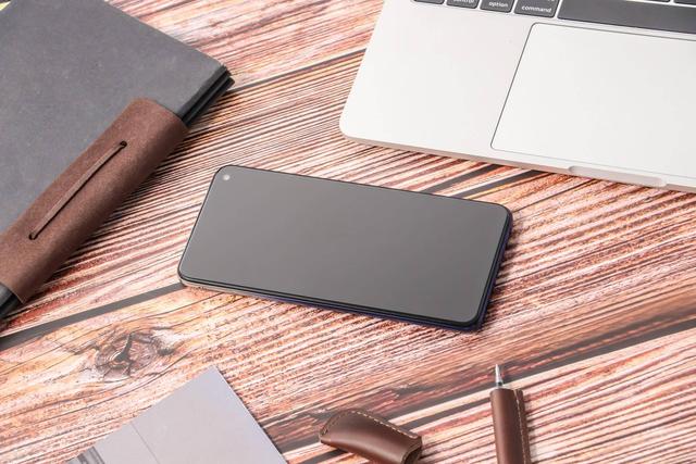 60FPS“吃鸡”是什么感觉？iQOO Neo3性能实测告诉你