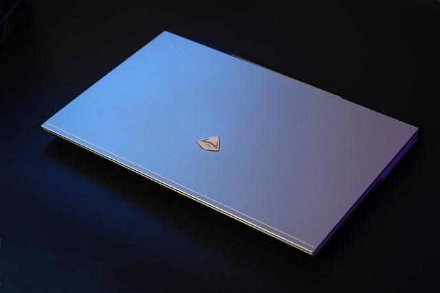 机械师「战空」F117-X游戏本炫酷颜值耀CJ