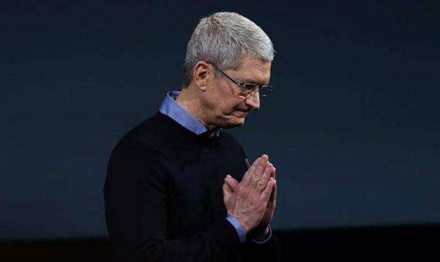 从6499跌至3899，库克彻底妥协，网友：以后再也不买那么早！