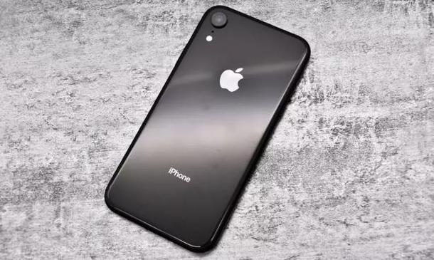 2019年最畅销的苹果手机，再次暴跌，库克：竞争激烈，很无奈！