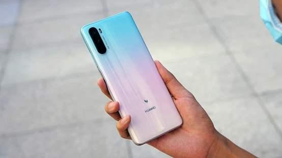 真的是高价低配!华为6款天玑800机型,5款不具备NFC功能