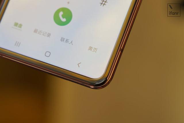 Galaxy Z Flip 5G版：现在你能买到性能最好的折叠屏手机