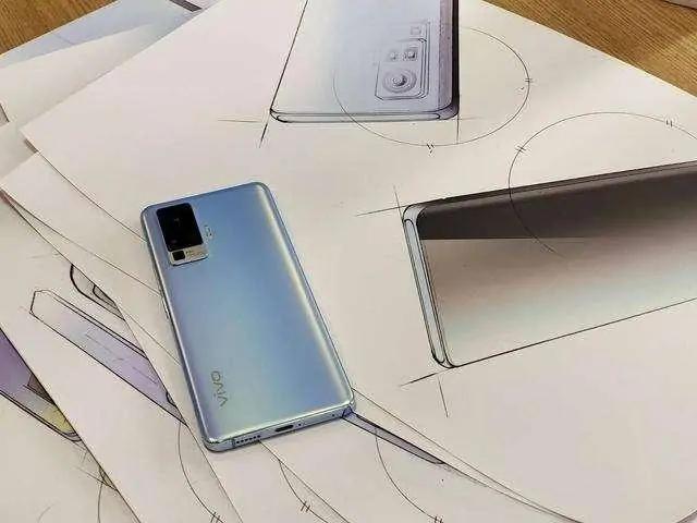 定制摄像头哪家强？华为IMX700和vivo IMX598对比！