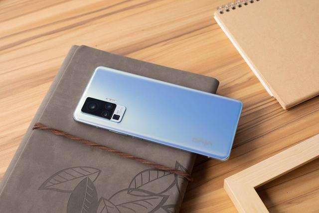vivo x50Pro+正式开售,最贵的超大杯居然性价比最高?!