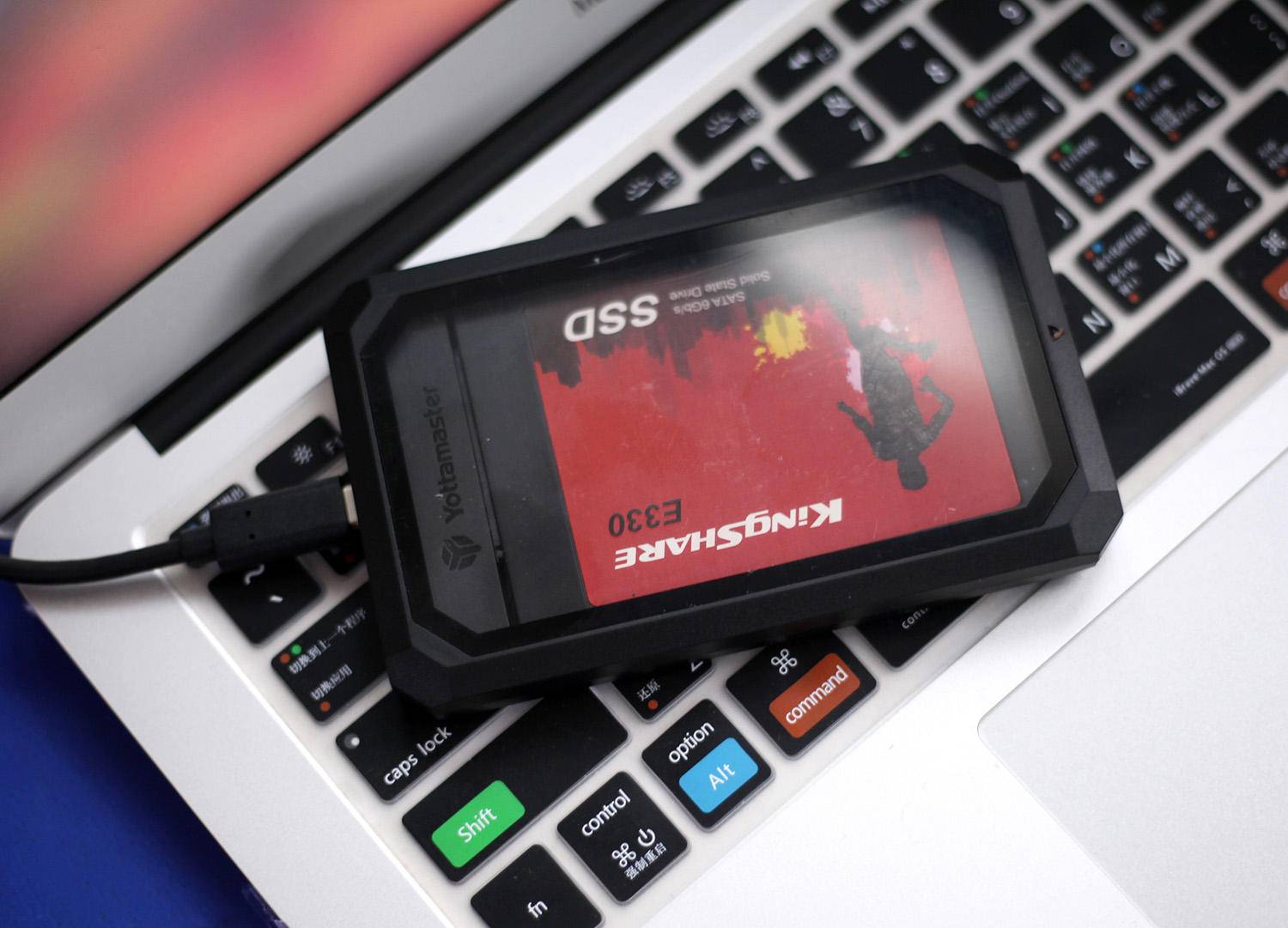 别让好看的硬盘藏起来，Yottamaster透明硬盘盒图赏