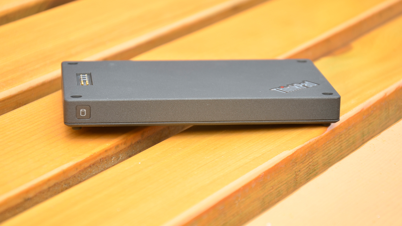 移动硬盘怎么选？看懂这六个注意点最关键