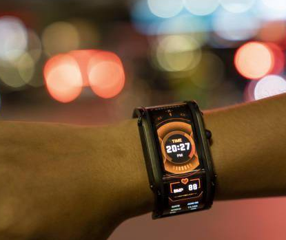 努比亚Watch:High翻跑酷达人的世界