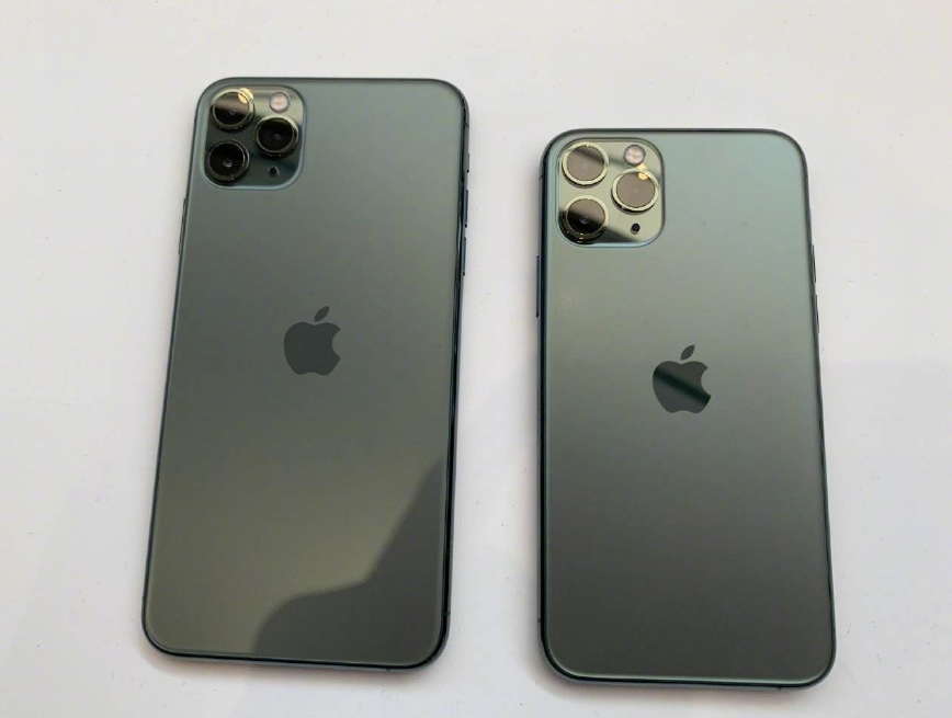 iPhone 11刘海屏幕，没办法显示手机电量，体验很差